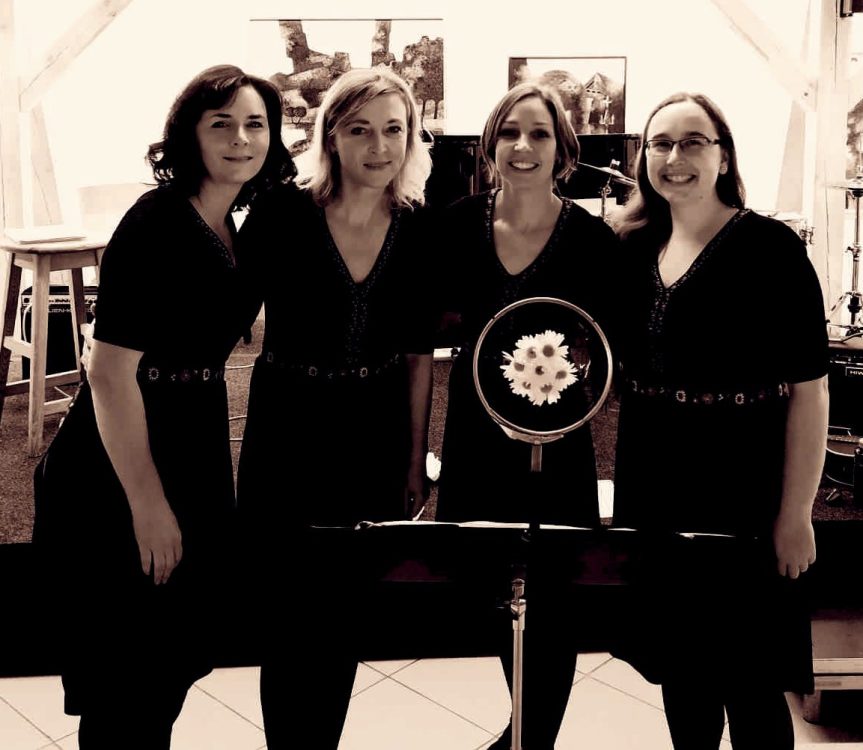 Kinokavárna Nebe na zemi se Sestrami Zevlovými